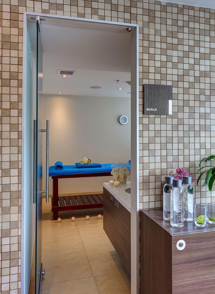 Estelar Villavicencio Hotel & Centro De Convenciones Exterior photo A massage room at a spa