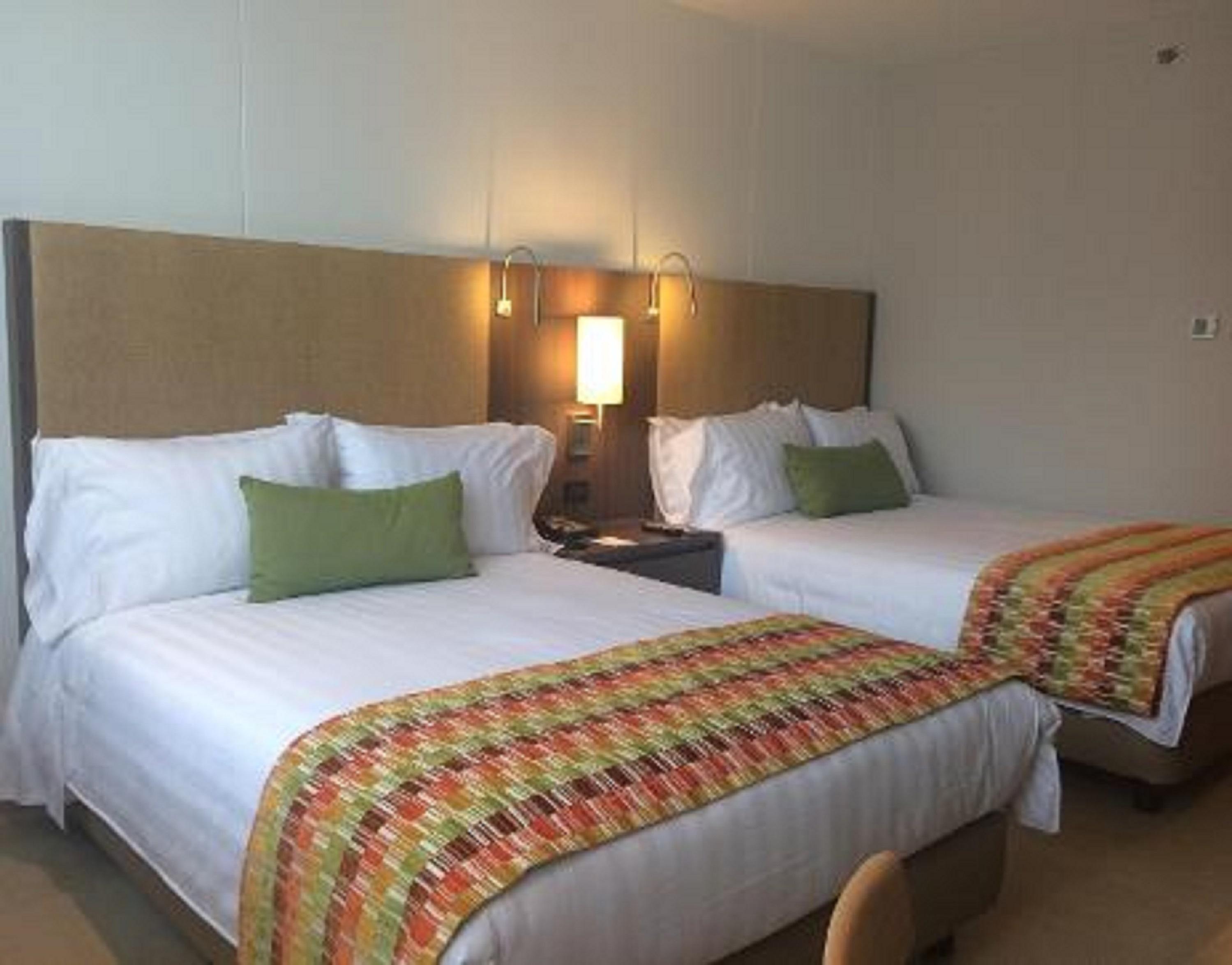 Estelar Villavicencio Hotel & Centro De Convenciones Exterior photo A room at the Hilton Garden Inn in San Francisco