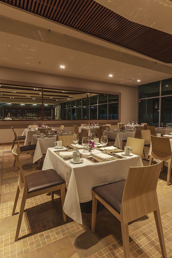 Estelar Villavicencio Hotel & Centro De Convenciones Exterior photo The restaurant