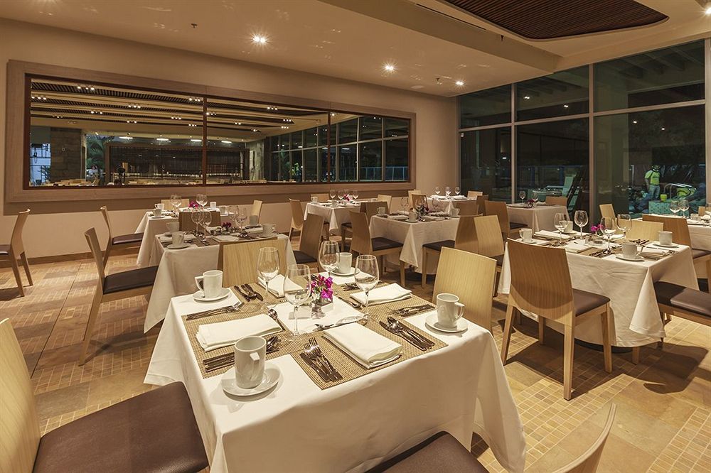 Estelar Villavicencio Hotel & Centro De Convenciones Exterior photo The interior of the restaurant